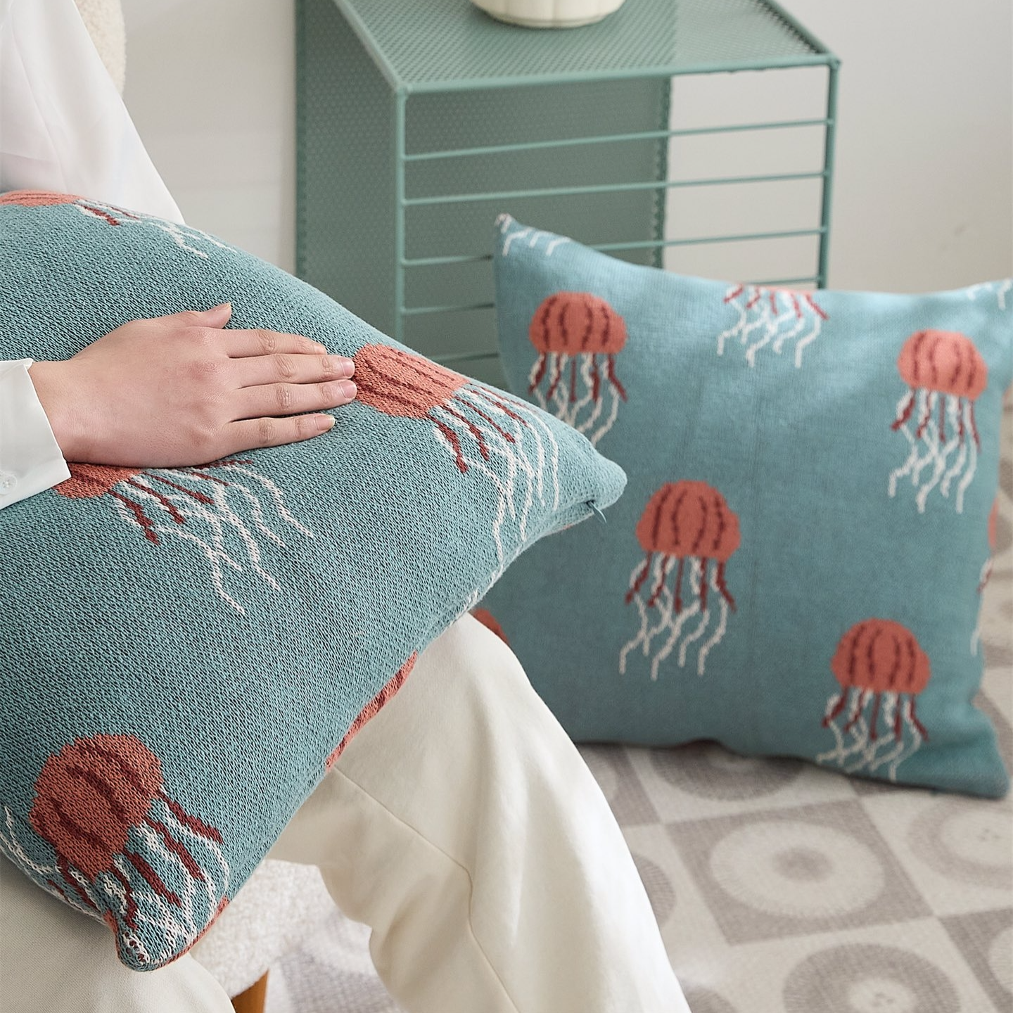 Cartoon Jellyfish Pattern 100% Cotton Knitted Decorative Pillow Cover