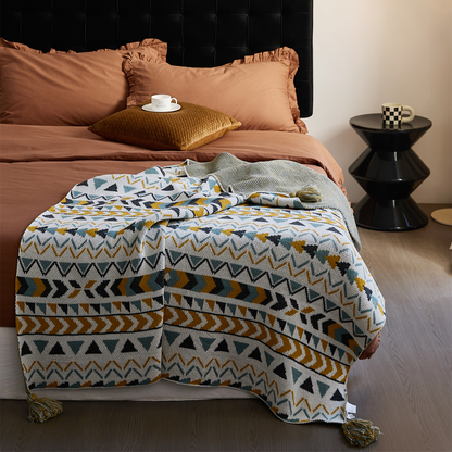 Geometric Pattern 100% Acrylic Decorative Knitted Throw Blanket with Tassels