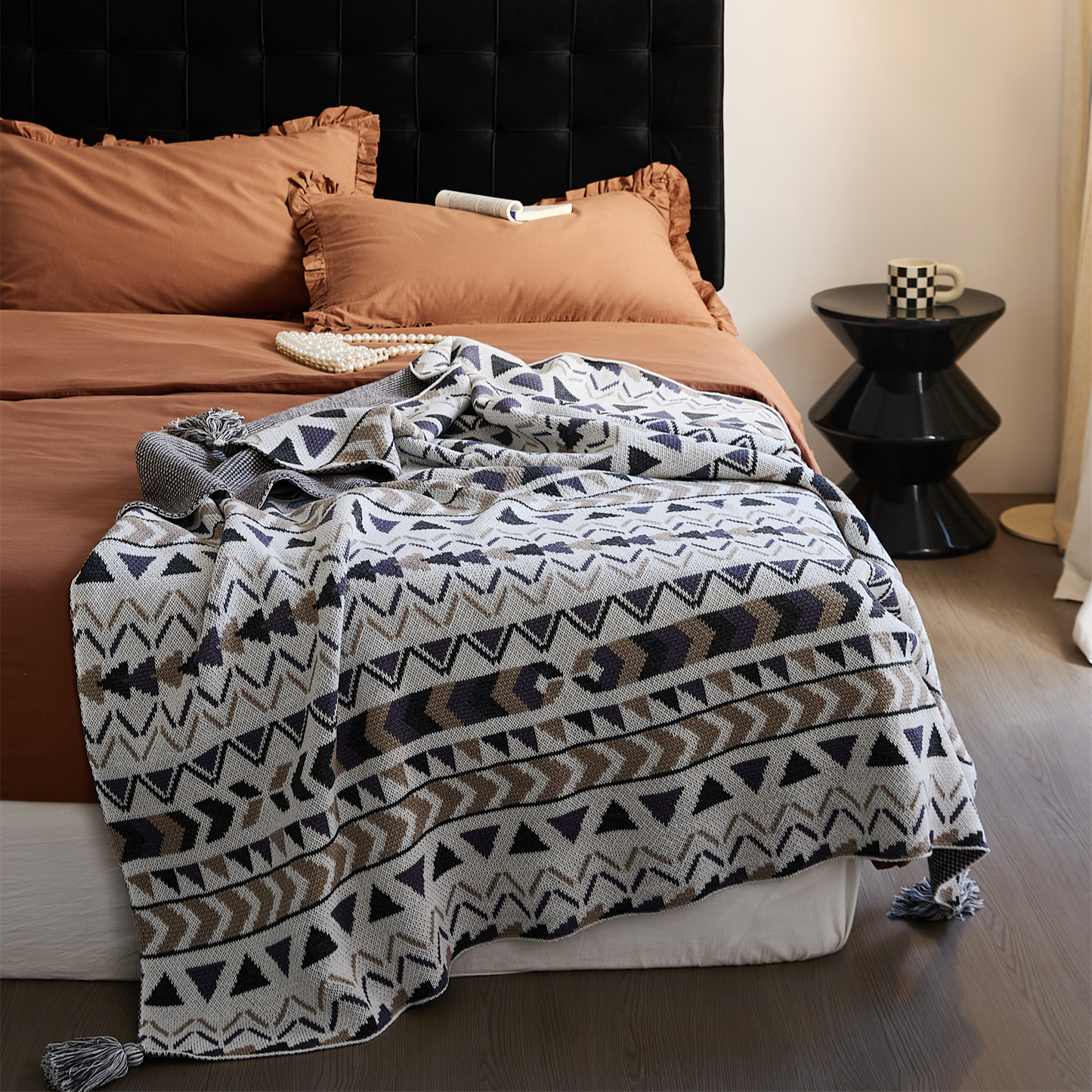 Geometric Pattern 100% Acrylic Decorative Knitted Throw Blanket with Tassels