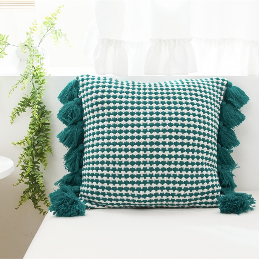 Nordic Style Light Luxury Decorative Knitted Pillow Cover with Tassel