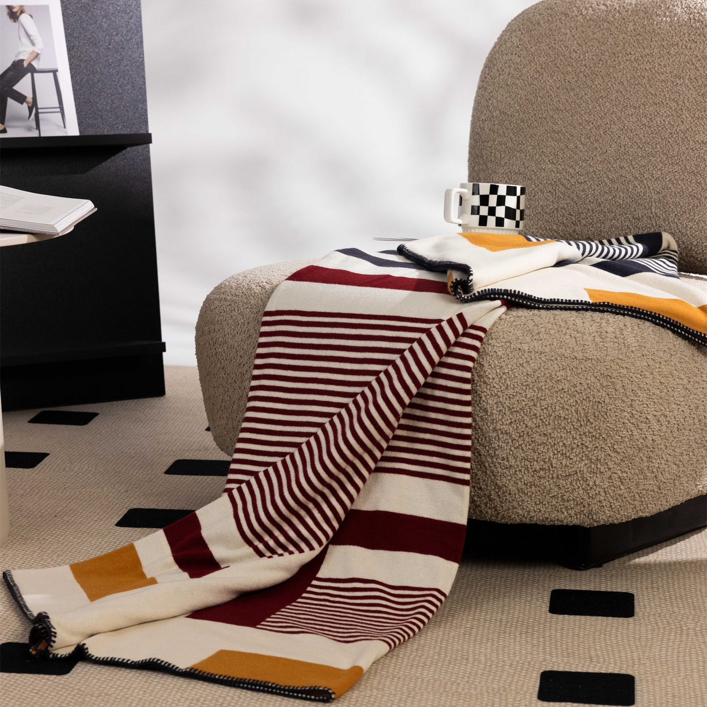 Unique Stripe Pattern Knitted Throw Blanket for Bed Sofa Living Room