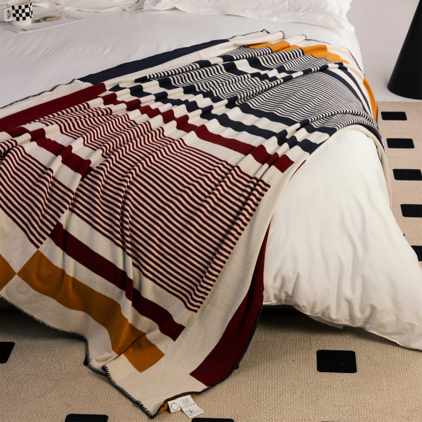 Unique Stripe Pattern Knitted Throw Blanket for Bed Sofa Living Room